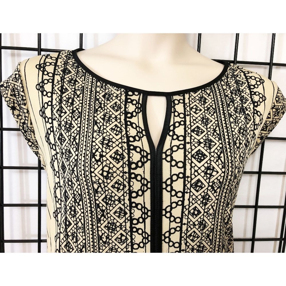 Alfani Dress / Long Tunic Top Cream Black Keyhole